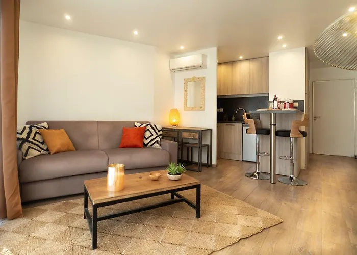 Très jolie studio au pied du Suquet Cannes